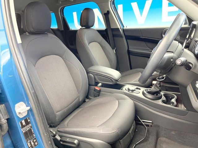 ●シートの使用感:破れ・へたりも少なく、ご覧の通りきれいな状態を維持しております。また、室内クリーニング・コーティングもご用命いただけます。