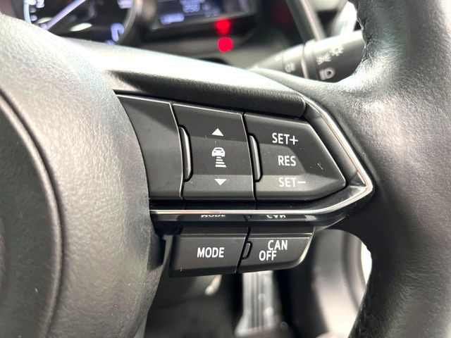 【マツダ・レーダークルーズコントロール】高速道路での長距離走行が楽に!自動で速度を保つクルーズコントロールが、衝突軽減システムと連携し、前方の車両を感知して車間を保つように速度調節してくれます!!