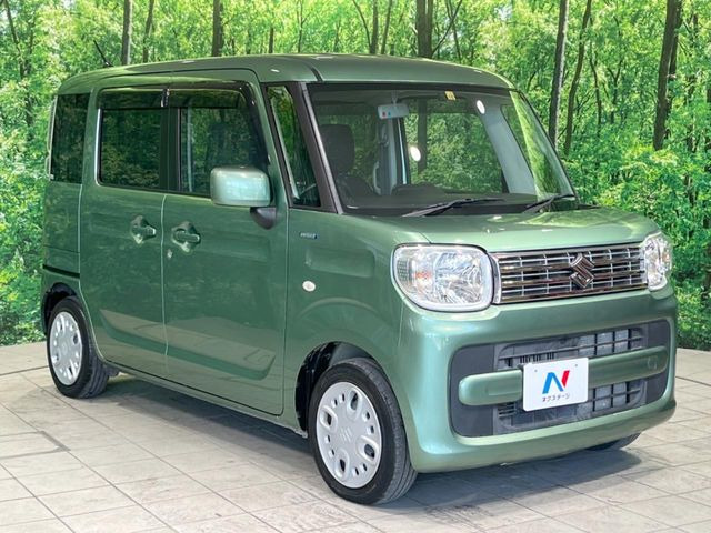 高透明度のガラス皮膜で撥水はもちろん、上質なツヤ・光沢を実現。紫外線や酸性雨から大切な愛車を保護し、色あせ・劣化を防止。「弾スプラッシュコート」、「弾プリミッサコート」からお選びいただけます。