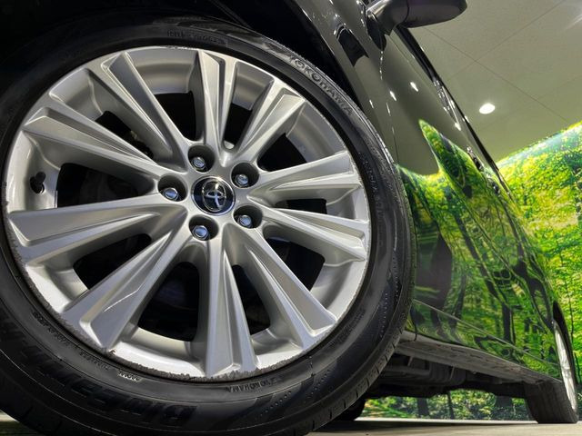 �y����18�C���`�A���~�z�C�[���z�O�ςɃ}�b�`���������A���~�z�C�[���𑕒����Ă���܂��B�e��ЊO�A���~�z�C�[����A�X�^�b�h���X�^�C�����戵�����Ă���܂��B���񂲑��k����������