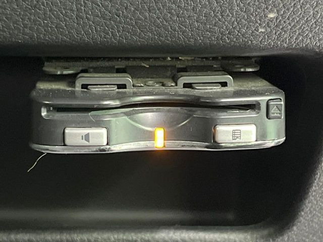 【ETC】高速道路の料金所をストレスなく通過!話題のスポットやサービスエリアに多い「スマートIC」利用時は必須のアイテムです。当店でセットアップを実施、ご納車当日からすぐにご利用いただけます!