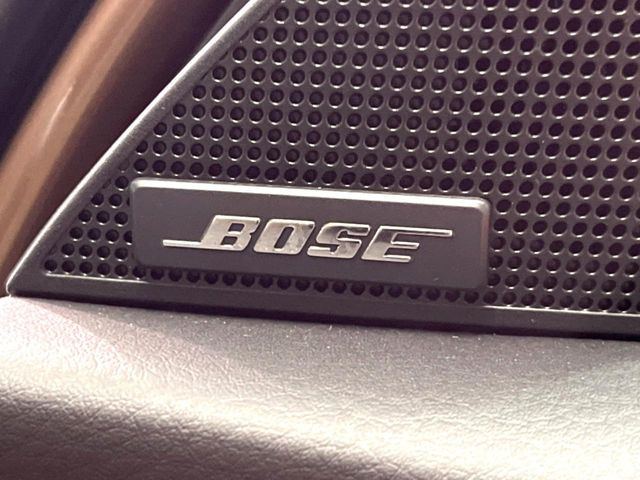 �yBOSE�T�E���h�V�X�e���z���[�J�[�I�v�V�����̍��i�ʃT�E���h�V�X�e���𓋍ځB��p�̃`���[�j���O���{���ꂽ�召�l�X�ȃX�s�[�J�[����ǎ��ȃT�E���h���t�ł��A�Տꊴ���ӂ�鉹����Ԃ����o���܂��B