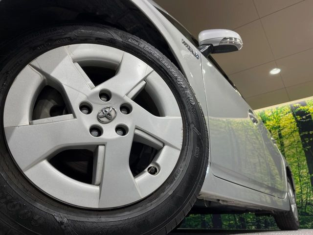 �y����15�C���`�A���~�z�C�[���z�O�ςɃ}�b�`���������A���~�z�C�[���𑕒����Ă���܂��B�e��ЊO�A���~�z�C�[����A�X�^�b�h���X�^�C�����戵�����Ă���܂��B���񂲑��k����������