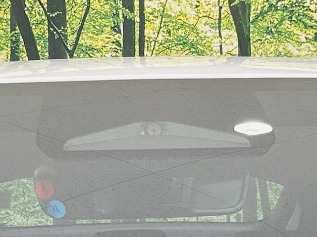 �y�g���^�Z�[�t�e�B�Z���X�z���s���ɑO���̎ԗ�����F�����A�Փ˂������Ȏ��͌x��ƃu���[�L�ŏՓˉ���Ɣ�Q�y�����A�V�X�g�B�����S�Ƀh���C�u�����y���݂��������܂��B