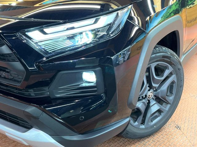 �yLED�w�b�h���C�g�z���V����ԑ��s�����ǍD�Ȏ��E���m�ۂ����S���ĉ^�]�ł��鍂�P�xLED�w�b�h���C�g�𑕔�!�_�����x�������A����d�͂��}�����Ă��܂��B