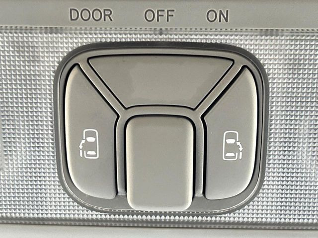 �y�����p���[�X���C�h�h�A�z�X�}�[�g�L�[��^�]�Ȃ̃X�C�b�`�Ō�ȗ����X���C�h�h�A�̊J���\���d��������͂����ăh�A���J����K�v�������A�����Ȃ��q�l�ł��ȒP�ɊJ���߂ł����K�ł���