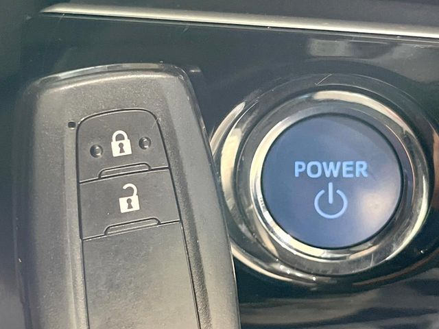 �y�X�}�[�g�L�[�z�J�o����|�P�b�g�ɓ��ꂽ�܂܂ł��h�A�̎{���E�������\�ȃX�}�[�g�L�[�𑕔��B�G���W���̃I���E�I�t�����J�M�����o���K�v����������Ƃ��Ă��֗��ł���