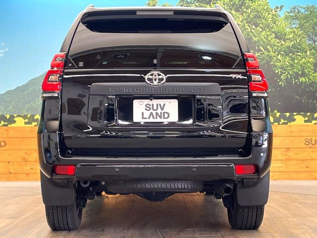 安心の最長10年・走行無制限保証(有償)をご用意。保証内容も充実はもちろん、無料点検&オイル交換や、年中無休の全国・24時間ロードサービスも付帯されておりますのでご安心下さい。