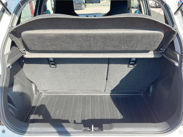 ���i�̂���������ʋ΁A���}���ɏ\���ȉ׎��X�y�[�X���m�ۂ��Ă���܂��B