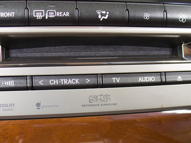 マークレビンソンプレミアムサウンドシステム!そのクリアで迫力あるサウンドにより、オーディオブランドとして名高いブランドです!まるでコンサートホールのような臨場感を味わえます!!