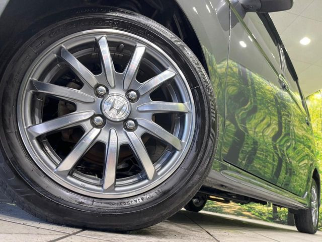 �y����14�C���`�A���~�z�C�[���z�O�ςɃ}�b�`���������A���~�z�C�[���𑕒����Ă���܂��B�e��ЊO�A���~�z�C�[����A�X�^�b�h���X�^�C�����戵�����Ă���܂��B���񂲑��k����������