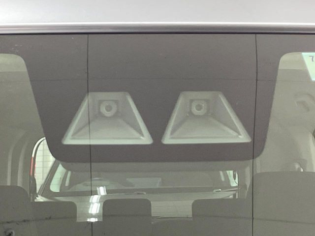 �y�X�}�[�g�A�V�X�g�z���s���ɑO���̎ԗ�����F�����A�Փ˂������Ȏ��͌x��ƃu���[�L�ŏՓˉ���Ɣ�Q�y�����A�V�X�g�B�����S�Ƀh���C�u�����y���݂��������܂��B