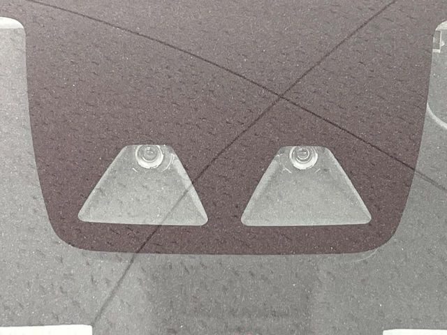 �y�X�}�[�g�A�V�X�g�z���s���ɑO���̎ԗ�����F�����A�Փ˂������Ȏ��͌x��ƃu���[�L�ŏՓˉ���Ɣ�Q�y�����A�V�X�g�B�����S�Ƀh���C�u�����y���݂��������܂��B