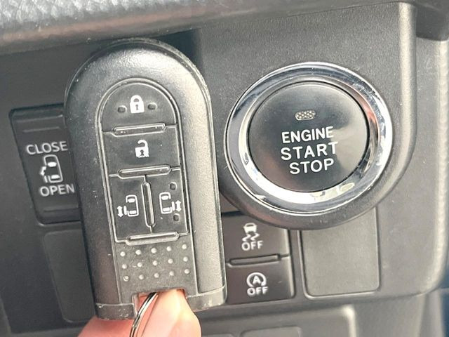 �y�L�[�t���[�V�X�e���z�J�o����|�P�b�g�ɓ��ꂽ�܂܂ł��h�A�̎{���E�������\�ȃX�}�[�g�L�[�𑕔��B�G���W���̃I���E�I�t�����J�M�����o���K�v����������Ƃ��Ă��֗��ł���