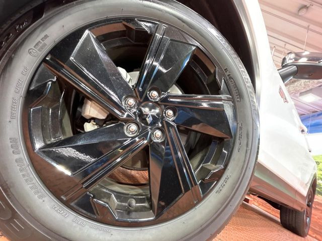 【純正18インチアルミホイール】外観にマッチした純正アルミホイールを装着しております。各種社外アルミホイールや、スタッドレスタイヤも取扱いしております。是非ご相談ください♪