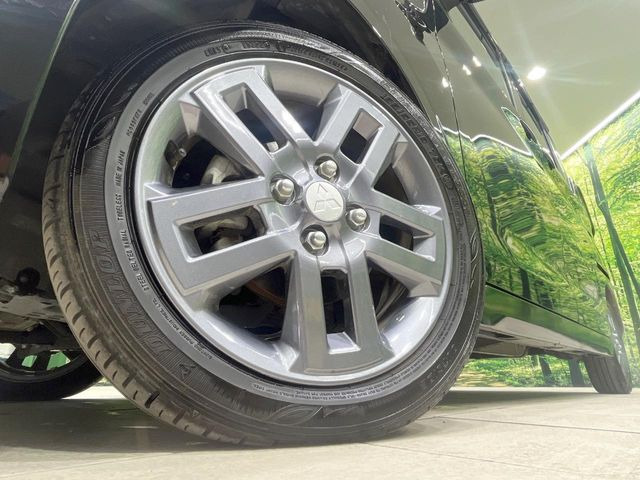 �y����15�C���`�A���~�z�C�[���z�O�ςɃ}�b�`���������A���~�z�C�[���𑕒����Ă���܂��B�e��ЊO�A���~�z�C�[����A�X�^�b�h���X�^�C�����戵�����Ă���܂��B���񂲑��k����������