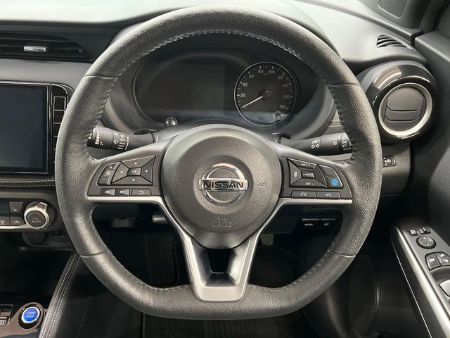 �y�����v�����X�e�A�����O�z�㎿�Ȋv���g�p���邱�ƂŁA��ɂ����������݂ƂĂ��^�]���₷���n���h���ł���