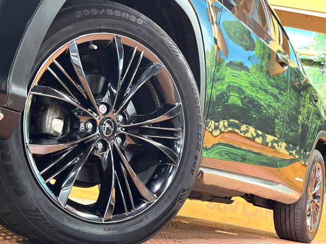 �y���f���X�^20�C���`�A���~�z�C�[���z�O�ςɃ}�b�`�����A���~�z�C�[���𑕒����Ă���܂��B�e��A���~�z�C�[����A�X�^�b�h���X�^�C�����戵�����Ă���܂��B���񂲑��k����������