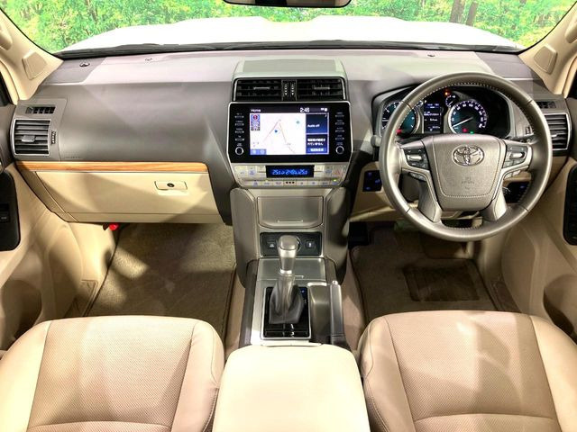 グループ総在庫数約30,000台!!全国の系列店からメーカー・車種問わずご紹介出来るので、あなたにピッタリのお車が見つかるはずです♪まずはお問い合わせ下さい☆