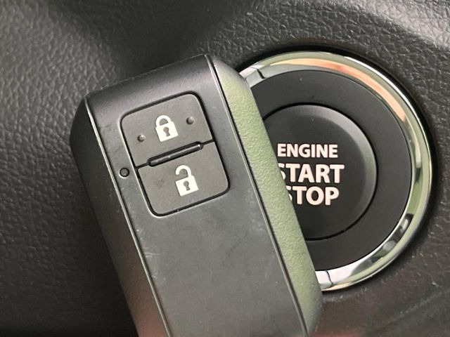 �y�L�[���X�X�^�[�g�V�X�e���z�J�o����|�P�b�g�ɓ��ꂽ�܂܂ł��h�A�̎{���E�������\�ȃX�}�[�g�L�[�𑕔��B�G���W���̃I���E�I�t�����J�M�����o���K�v����������Ƃ��Ă��֗��ł���