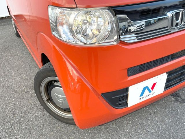 【HIDヘッドライト】非常に明るく前方を照らしてくれるので、悪天候や夜間の走行時も視界良好で安心してお乗りいただけます。