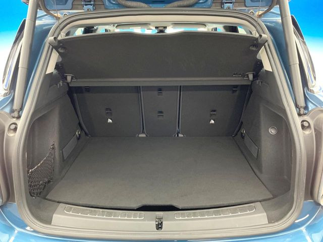 ●トランクルーム:趣味が広がる収容スペース!これだけの広さがあればお買い物やレジャーなどにも最適です!使用感も少なくきれいな状態を維持しております。