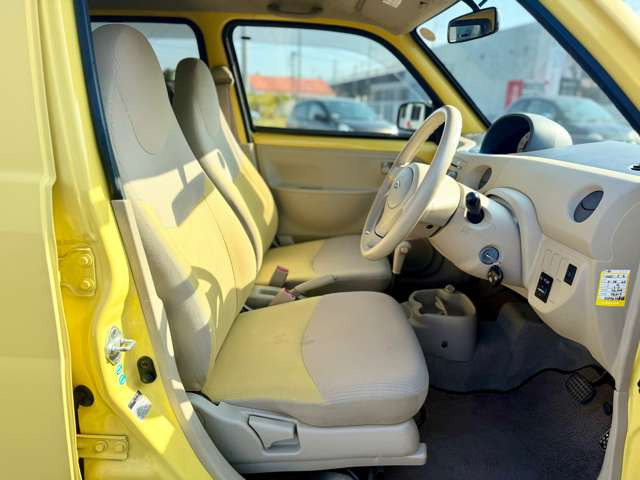 支払総額をお支払い頂ければ、それ以外の費用は掛かりませんので、ご安心下さい。陸送や希望ナンバーなどお客様の要望に基づくオプション等の費用は別途必要となります。詳細に関してはお問い合せください。