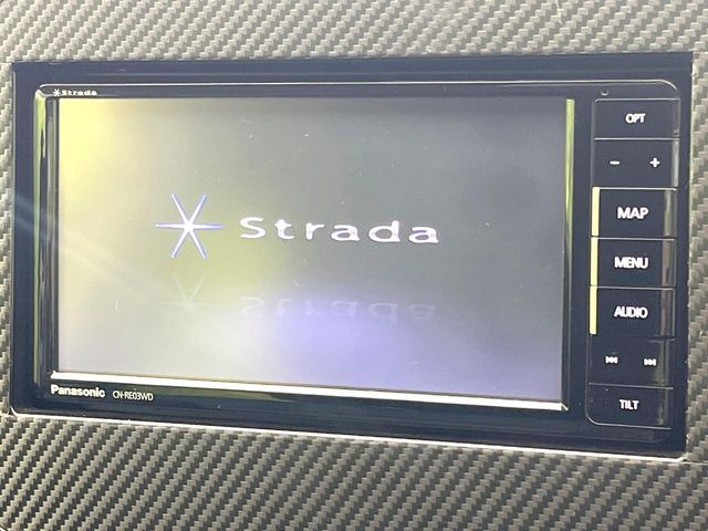 【ナビゲーション】使いやすいナビで目的地までしっかり案内してくれます。各種オーディオ再生機能も充実しており、お車の運転がさらに楽しくなります!!