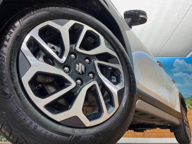 �y����16�C���`�A���~�z�C�[���z�O�ςɃ}�b�`���������A���~�z�C�[���𑕒����Ă���܂��B�e��ЊO�A���~�z�C�[����A�X�^�b�h���X�^�C�����戵�����Ă���܂��B���񂲑��k����������