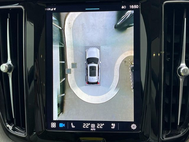 �y360&deg;�r���[�J�����z4��̍��𑜓x�J������360�x�̒��Ր}��\���B�ׂ̎Ԃ�ǁA���p�ɂ����Q���Ȃǂ���ʂŊm�F�ł��邽�߁A�����X�y�[�X�ł̒��ԁE�o��������S�ł��B