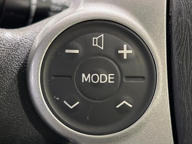 �y�X�e�A�����O�X�C�b�`�z�^�]���A�O������ڐ������炷���ƂȂ��A�I�[�f�B�I���̑��삪�\�ȕ֗��@�\!���S&���K�ȃh���C�u�����o���Ă���܂���