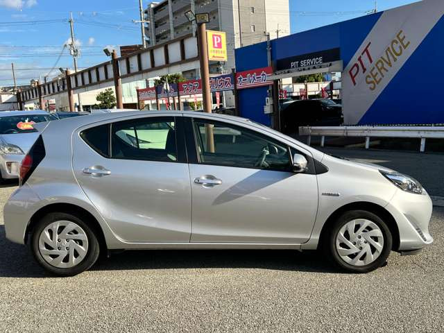 �O���[�v���݌ɐ�200��ȏ�!!�L�x�ȍ݌ɂ̒����炨�q�l�ɂ҂�����Ȉ�������Ă������܂�!!