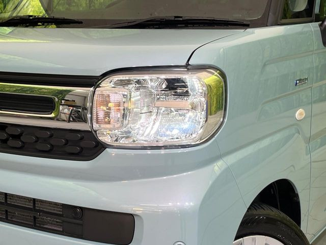 �yLED�w�b�h���C�g�z���V����ԑ��s�����ǍD�Ȏ��E���m�ۂ����S���ĉ^�]�ł��鍂�P�xLED�w�b�h���C�g�𑕔�!�_�����x�������A����d�͂��}�����Ă��܂��B