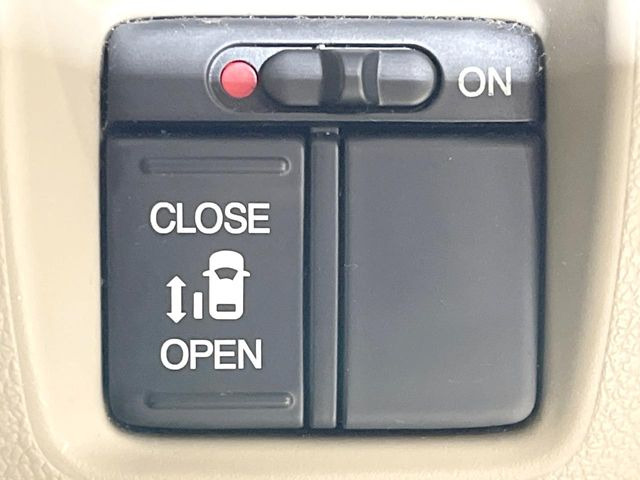 �y�p���[�X���C�h�h�A�z�X�}�[�g�L�[��^�]�Ȃ̃X�C�b�`�ŃX���C�h�h�A�̊J���\���d��������͂����ăh�A���J����K�v�������A���������q�l�ł��A�d���ו��������Ă��鎞�����N�ɊJ���߂ł��܂���