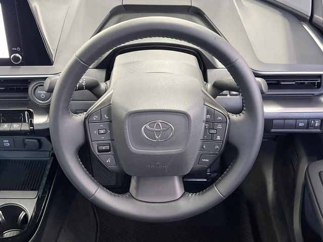 ステアリングも使用感が少なく、きれいな状態となっております♪