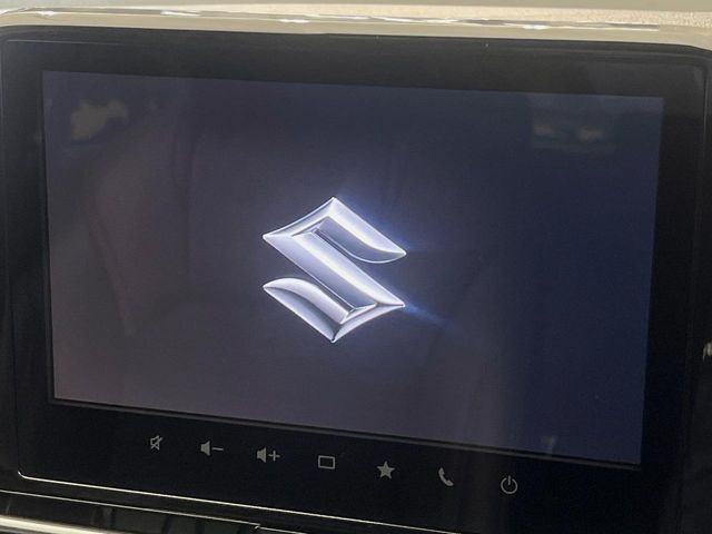 �y���[�J�[����9�^�i�r�z�C���e���A�ɗn�����ރX�^�C���b�V���ȁu��p�݌v�v���[�J�[�i�r�𑕔��􎋔F���⑀�쐫�ȂǊ�{���\�ɂ��D��A���㎿�ȃJ�[���C�t�����y���݂��������܂��B