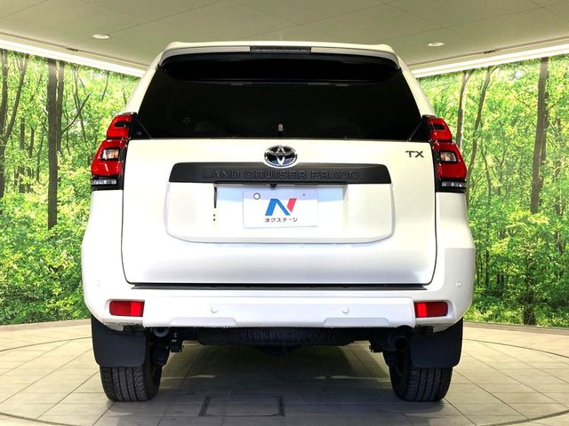 安心の最長10年・走行無制限保証(有償)をご用意。保証内容も充実はもちろん、無料点検&オイル交換や、年中無休の全国・24時間ロードサービスも付帯されておりますのでご安心下さい。