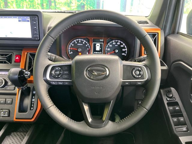 �y�����v�����X�e�A�����O�z�㎿�Ȋv���g�p���邱�ƂŁA��ɂ����������݂ƂĂ��^�]���₷���n���h���ł���