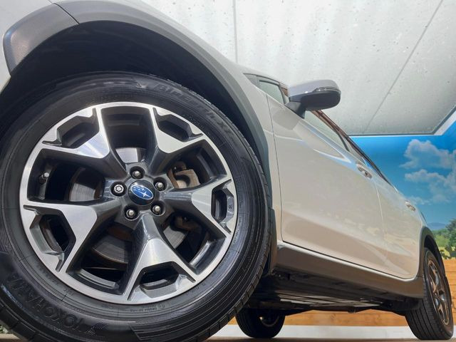 �y����17���`�A���~�z�C�[���z�O�ςɃ}�b�`���������A���~�z�C�[���𑕒����Ă���܂��B�e��ЊO�A���~�z�C�[����A�X�^�b�h���X�^�C�����戵�����Ă���܂��B���񂲑��k����������