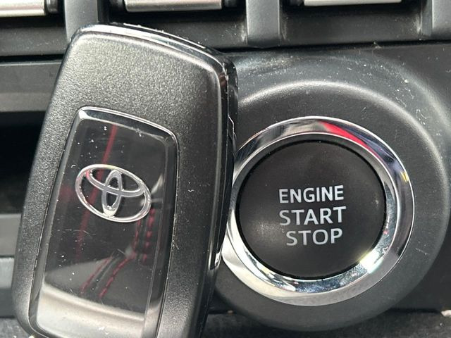 �y�X�}�[�g�L�[�z�J�o����|�P�b�g�ɓ��ꂽ�܂܂ł��h�A�̎{���E�������\�ȃX�}�[�g�L�[�𑕔��B�G���W���̃I���E�I�t�����J�M�����o���K�v����������Ƃ��Ă��֗��ł���