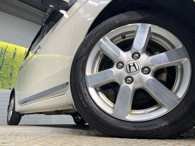 �y����14�C���`�A���~�z�C�[���z�O�ςɃ}�b�`���������A���~�z�C�[���𑕒����Ă���܂��B�e��ЊO�A���~�z�C�[����A�X�^�b�h���X�^�C�����戵�����Ă���܂��B���񂲑��k����������