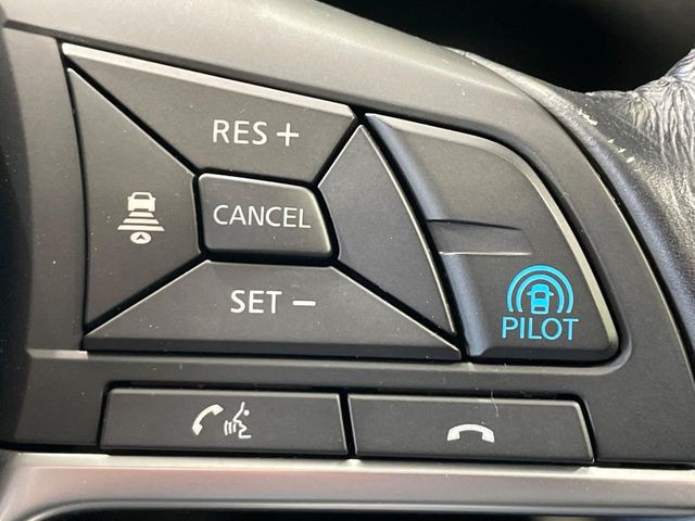 �y�v���p�C���b�g�z�������H�ł̒��������s���y��!!�a�؎��Ə��񑖍s�̃V�[���ŁA�A�N�Z���E�u���[�L�E�X�e�A�����O�������Ő��䂵�A�������^�]�̕��S���y�����Ă���܂���