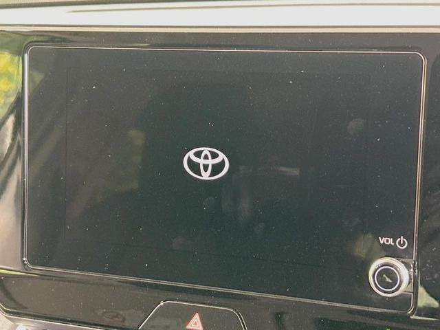 �y8�C���` �f�B�X�v���C�I�[�f�B�I�z���ʂ̃f�B�X�v���C��AppleCarPlay��AndroidAuto�����p�\�B�傫�ȉ�ʂŃX�}�z�i�r�A�v���������p���������܂���