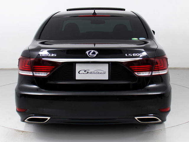 ★クリアランスソナー(前後コーナーセンサー)が付いています!フロント&リアにセンサーがあり、障害物に近づくと警告音が鳴り、更にはマルチ画面上にも表示されます!すごく便利な人気装備です!!