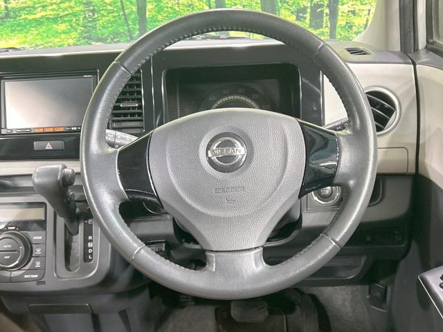 �y�����v�����X�e�A�����O�z�㎿�Ȋv���g�p���邱�ƂŁA��ɂ����������݂ƂĂ��^�]���₷���n���h���ł���