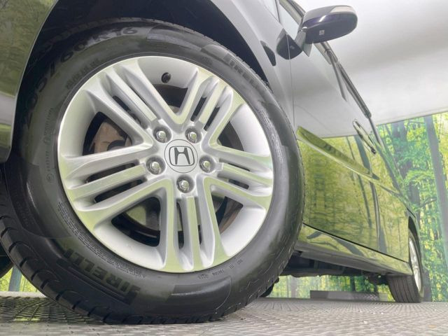 �y����16�C���`�A���~�z�C�[���z�O�ςɃ}�b�`���������A���~�z�C�[���𑕒����Ă���܂��B�e��ЊO�A���~�z�C�[����A�X�^�b�h���X�^�C�����戵�����Ă���܂��B���񂲑��k����������