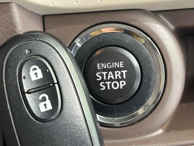 �y�L�[���X�X�^�[�g�V�X�e���z�J�o����|�P�b�g�ɓ��ꂽ�܂܂ł��h�A�̎{���E�������\�ȃX�}�[�g�L�[�𑕔��B�G���W���̃I���E�I�t�����J�M�����o���K�v����������Ƃ��Ă��֗��ł���