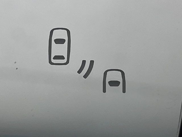 �y�u���C���h�X�|�b�g���j�^�[�z���s���A�h�A�~���[�̎��p�ɂȂ�₷���ӏ��Ɍ㑱�Ԃ��ڋ߂���ƃT�C�h�~���[�t�߂Ɍx����\���A�h���C�o�[�ɒ��ӊ��N�����Ă���܂��B