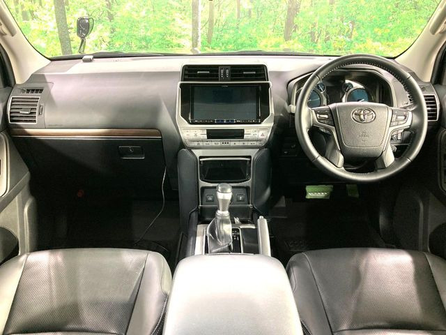 グループ総在庫数約30,000台!!全国の系列店からメーカー・車種問わずご紹介出来るので、あなたにピッタリのお車が見つかるはずです♪まずはお問い合わせ下さい☆