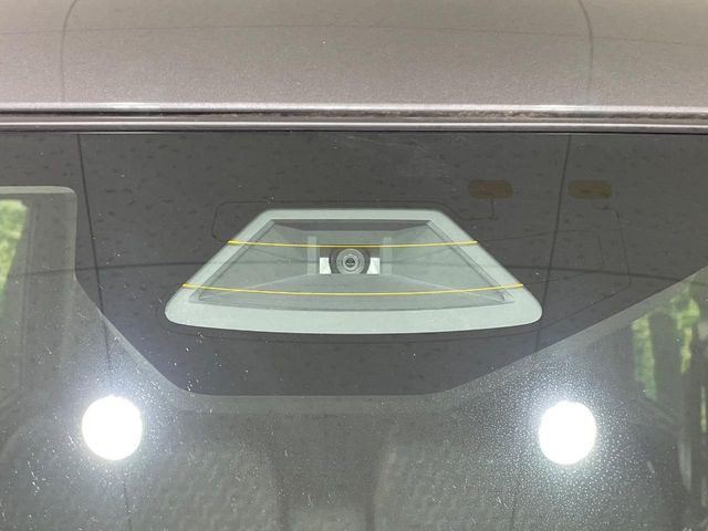 【スズキ セーフティサポート】走行中に前方の車両等を認識し、衝突しそうな時は警報とブレーキで衝突回避と被害軽減をアシスト。より安全にドライブをお楽しみいただけます。